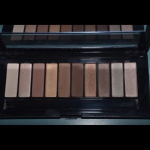 Nude Eyeshadow Palette